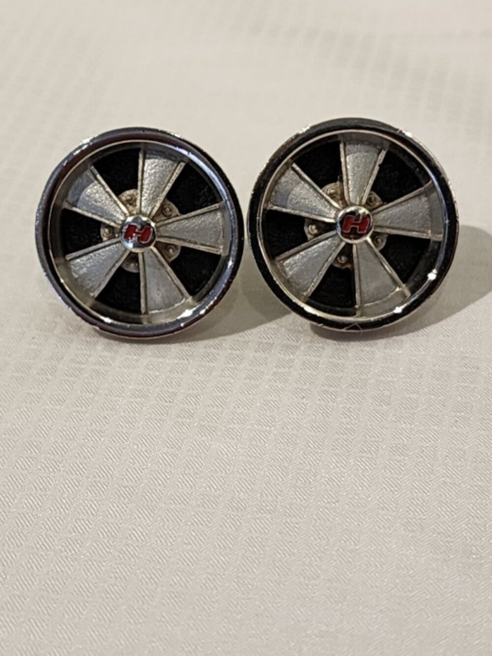 Vintage Hurst Wheel Cufflinks - Picture 5 of 10